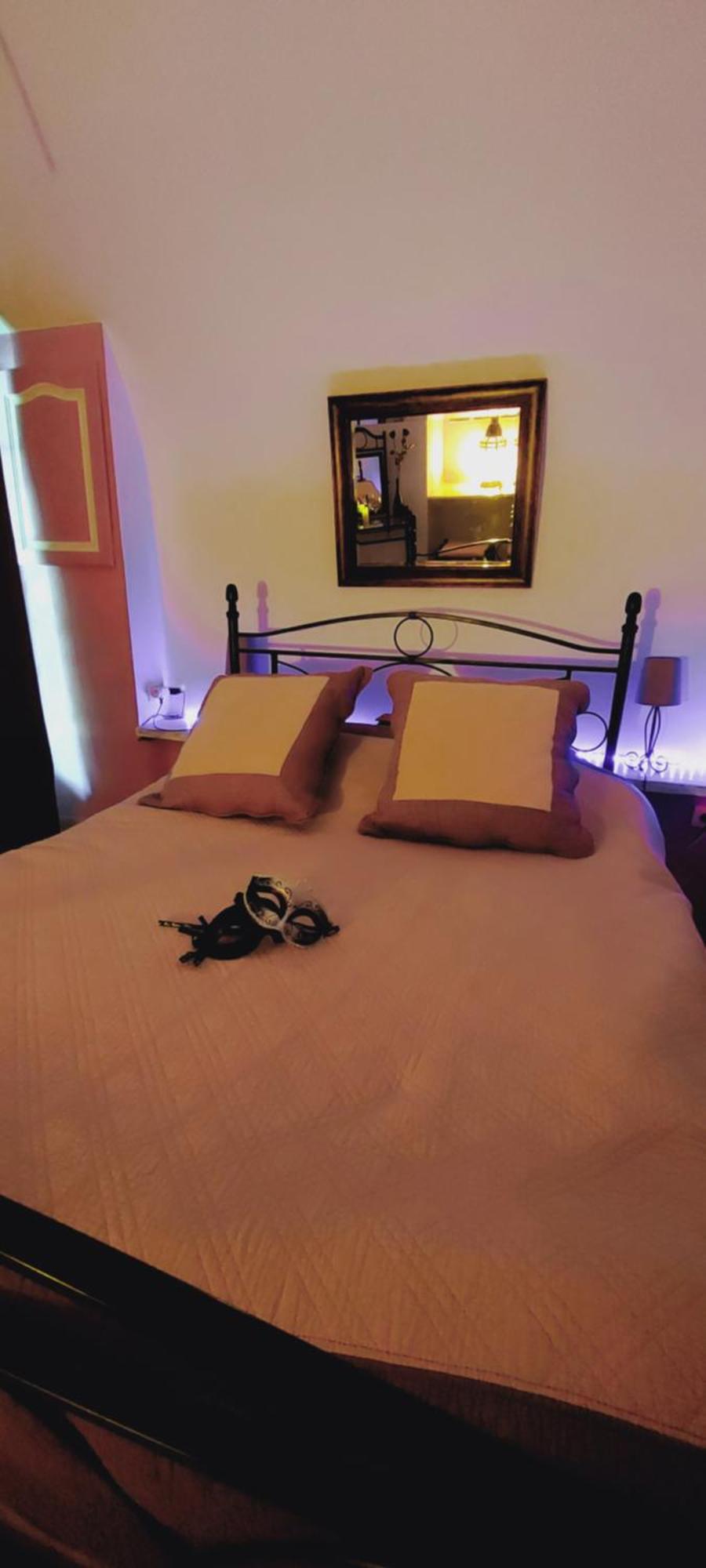 Chambre Love Romantique Avec Spa Privee 卡尔维 外观 照片